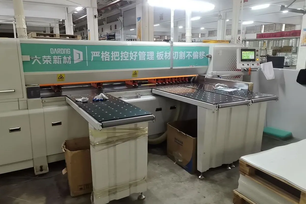 acrylic sheet cutting machine for cut to size service